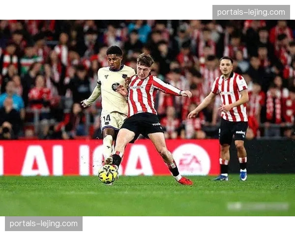 拉什福德触球机会有限 巴萨锋线仍需质变飞跃